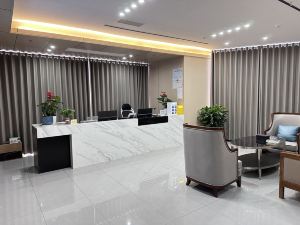 澋悦酒店（榮縣新城廣場店）