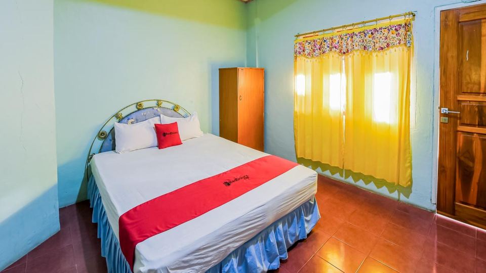 RedDoorz near Mangrove Forest Kupang
