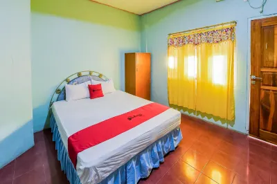 RedDoorz near Mangrove Forest Kupang Các khách sạn ở Kupang