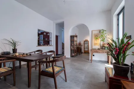 Mansicha B&B (Xiangao West Lake Cultural Tourism District)