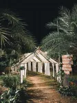 Pitifarmily Cafe & Camping Các khách sạn gần Phra Wihan Phet Meritorious Place