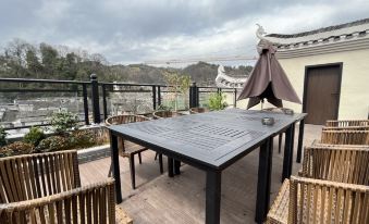 Norman Light Luxury Hotel