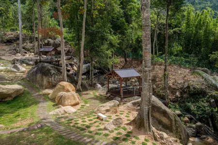 Enclave Nature Suites @ Bukit Tinggi Отели в г. Букиттинги