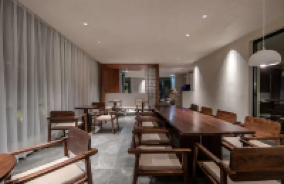 Shangri La Tianji Cloud Resort Beauty Hotel (Dukezong Ancient City Store)