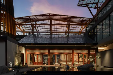 Yuanzhuang Galaxy Lodge Отели рядом с достопримечательностью «Jinnaoshan Mountain Star Tunnel»