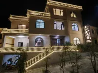 Banshan Du Homestay Hotels in Ebian