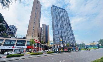IU Hotel (Guiyang Olympic Sports Center Wanda Plaza Branch)