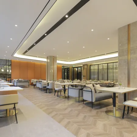 Guangzhou Baiyunshan Homeinn Plus Hotel Отели рядом с достопримечательностью «Байюнь»