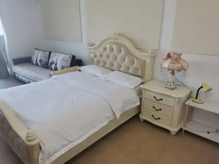 Lu Shyi (Greenland Central Square Store)