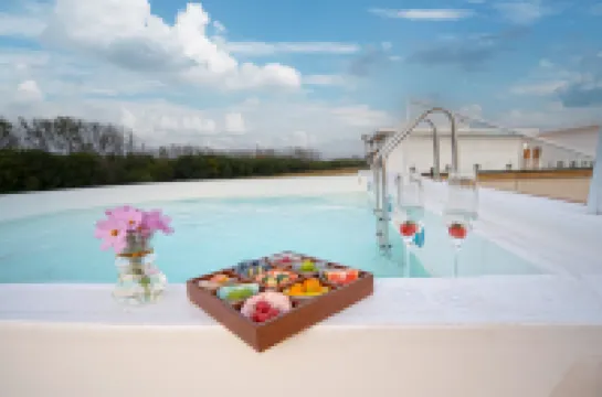 Yang zhou XuTang hot spring Resort