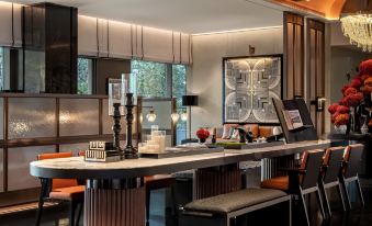 Shangri La Zhu Cheng International Hotel (Dukezong Ancient City Branch)