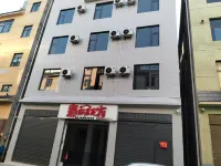 Caihongju Homestay Hotels near Mile Railway Station
