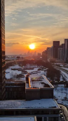 Breathtaking Toronto Waterfront 1+1 2BR | CN Tower, Lake & City Sunset Perfection