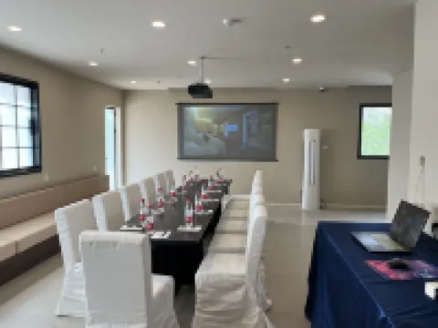 Dwell in a Zen Tea | Terra  Sky Garden Boutique Hotel （Jinli Wu Hou Temple, Chengdu）