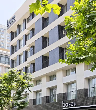 base WENDING Serviced Apartment Отели рядом с достопримечательностью «Shanghai Normal University (Haicheng Road)»