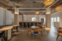 Shangri-La Pinecone International Youth Community