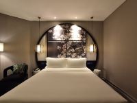 桔子水晶北京国贸商务区酒店 - 江南行政大床房-带浴缸