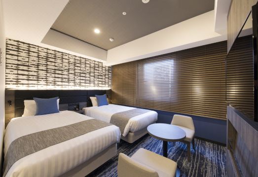 3. 퀸테사 호텔 삿..