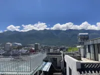 Yunbu Outdoor Themed Inn