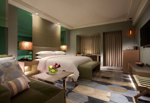 3. 쉐라톤 신주 호..