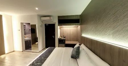 芙羅拉十字路口酒店