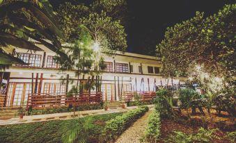 Palo Alto Bed & Breakfast - Housity
