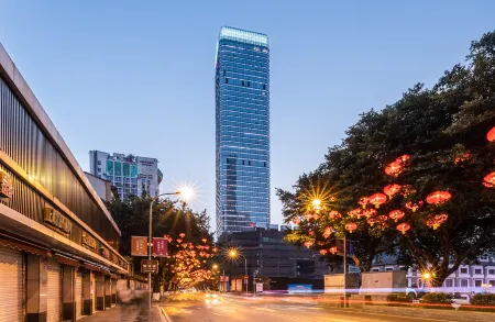 Harmony Oasis Hotel（ Chongqing Jiefangbei Pedestrian Street Hongyadong Branch）