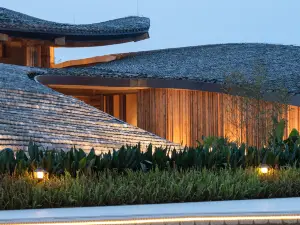 Popular Cultural Hotels in Dayi