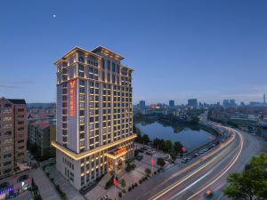 Vienna Hotel Xinyang Pingqiao Century Plaza Store