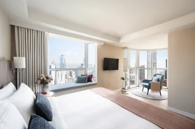 Two MacDonnell Road Hotels in Hongkong