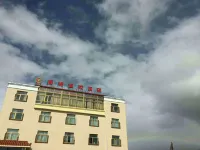 Shiqu Shangri-La Hotel Hotel di Sêrxü County