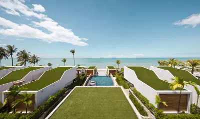 Casa de La Flora Hotels near Tip Top Tailor