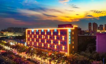 Hanting Hotel (Zhengzhou High-Tech Zone Zhengzhou University)