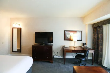 Atrium Hotel Vancouver