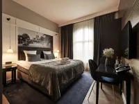 Ascot Hotel Hotels near Priors Dukketeatermuseum