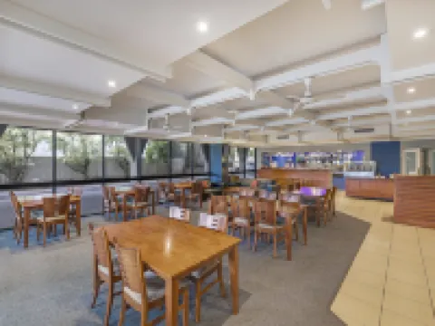 Central Court Motel Warrnambool Hotels in Warrnambool