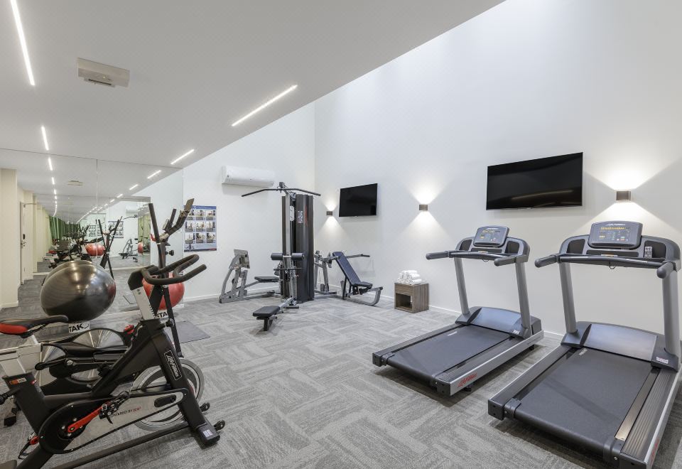 3. 브레이디 호텔스..