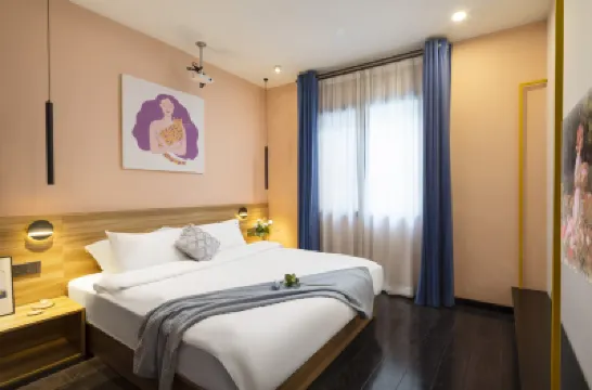 โรงแรมเบิร์ดเดย์เป๋ยหยวน (ถนนตูเจิ้ง จัตุรัสอู่ยี่) โรงแรมใกล้เทียนชินเคาท์