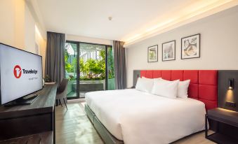 Travelodge Phuket Town