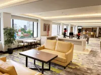Royal Plaza on Scotts - Luxury
