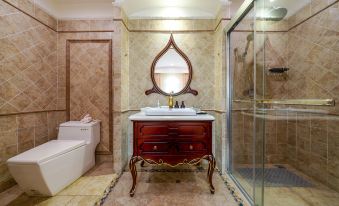 Longhai Yuelaiden Hotel