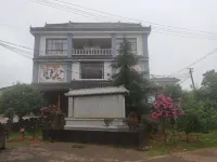 Yiliang Lixuanxin Inn Các khách sạn gần Yiliang Gymnasium