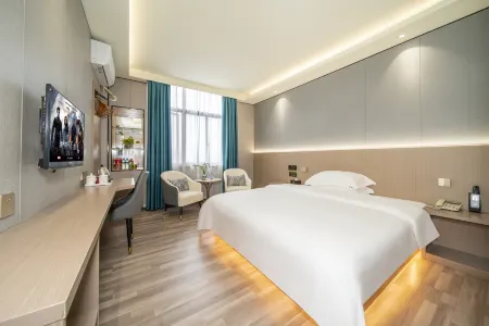 Yiduoyuepin Hotel (Fengcheng Railway Station Jianyi Avenue) Отели рядом со станцией Fengchengdong Railway Station