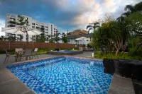Ramada Encore By Wyndham Jiusuo Down Town - Pools