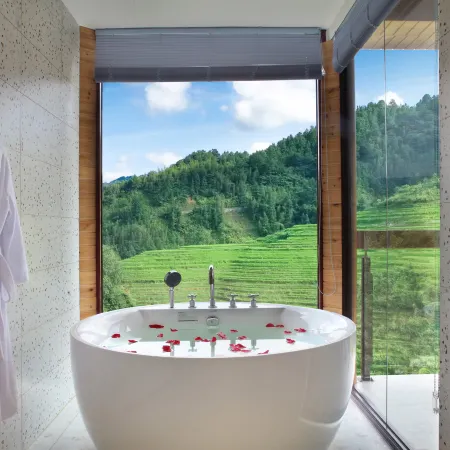 Zhenyue Smart Panoramic Homestay (Longji Rice Terraces Scenic Area)