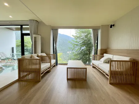 Shanglin Encounter Fanghua Homestay (Xiashuiyuan Branch) Отели в г. Шанлинь