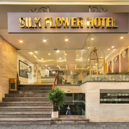 Silk Flower Hotel & Spa