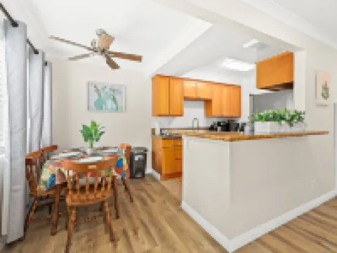 明るくて居心地のよいゲッタウェイ ダウンタウンLAから10分 アルハンブラのホテル