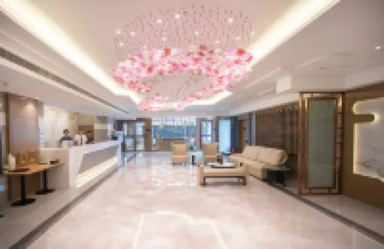 Elong Langyue Hotel (Yueyang Free Trade Zone Chenglingji)