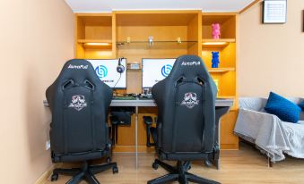 Westin Designer E-sports Apartment